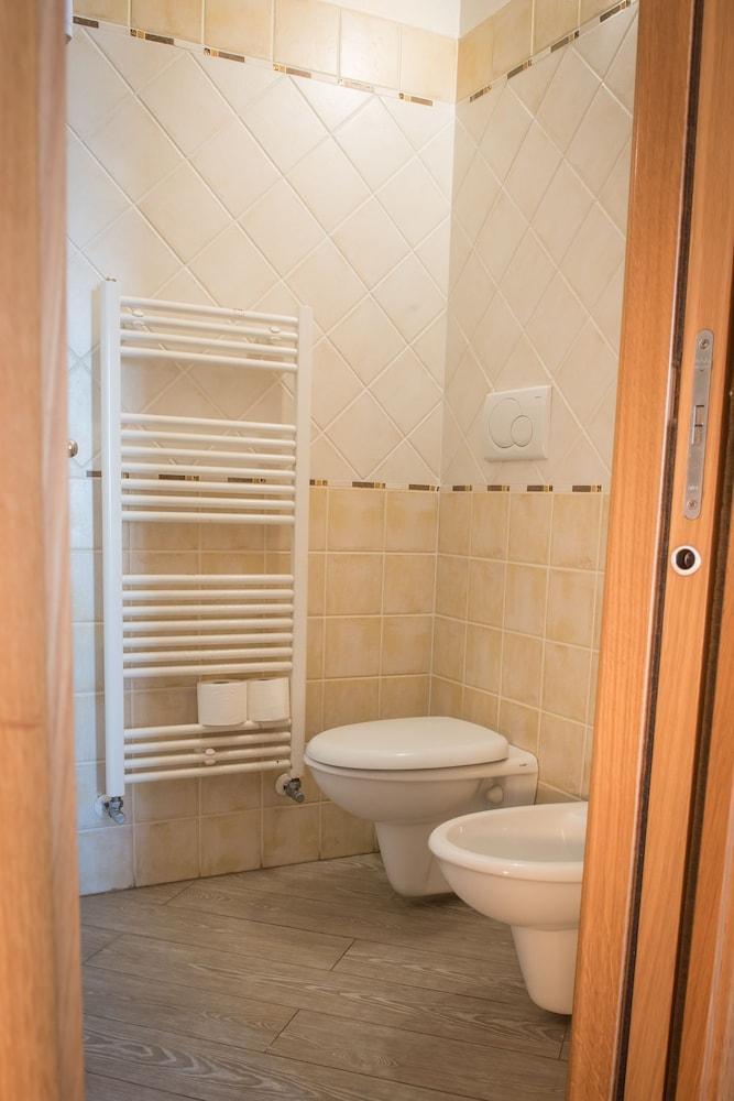 Hotel Mirage Торре-Санта-Сабіна Екстер'єр фото